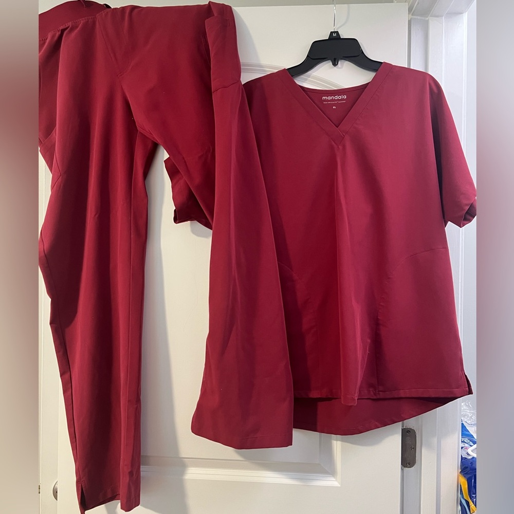 Women’s XL Mandala Garnet Scrub Set Oversized Top and Bootcut Pant